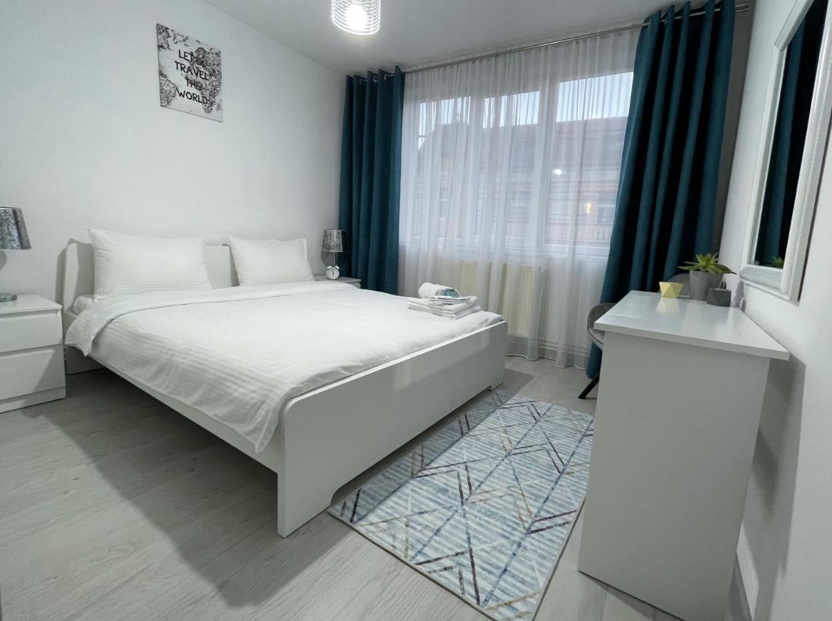 Inga Apartment Турда Екстериор снимка